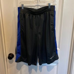 Nike Basketball Shorts Size L